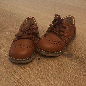 Brown toddler dress shoes
